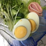 フリルレタスとハムと卵の生野菜サラダ(^^)